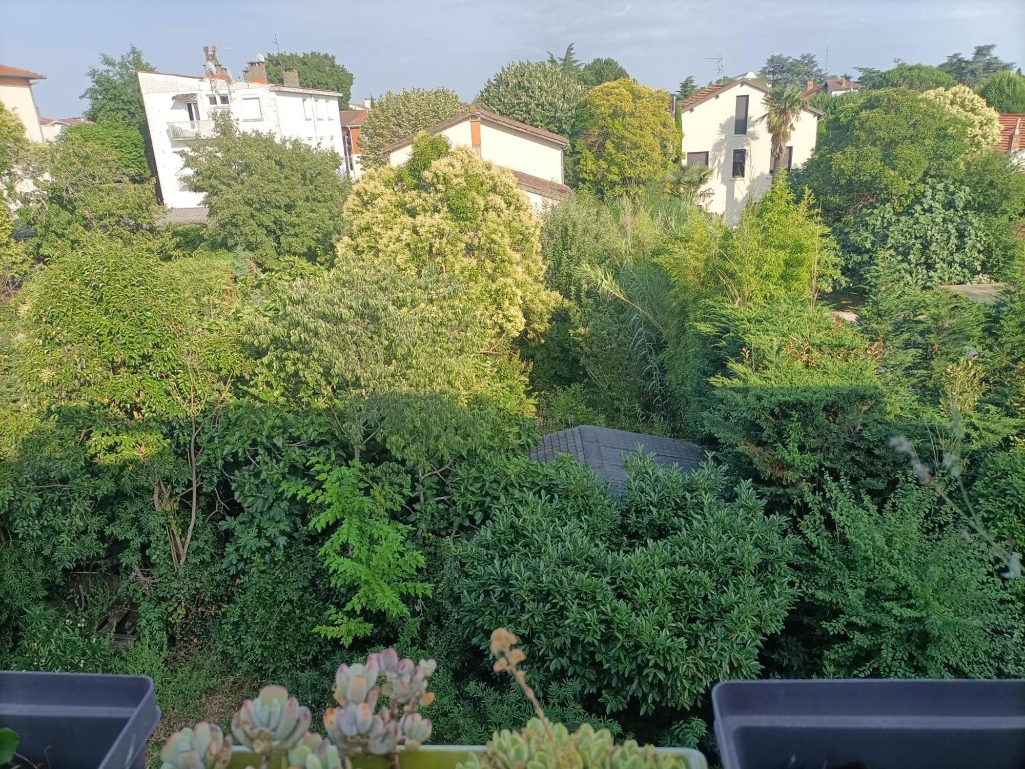 Deux Pieces Au Calme